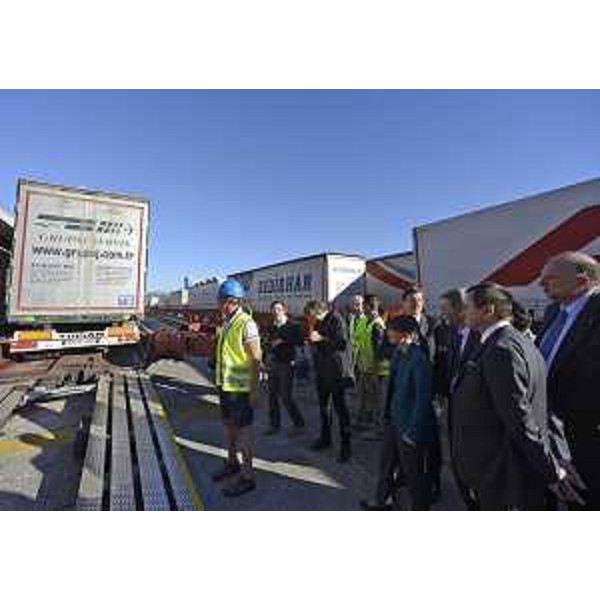 Visita di Graziano Delrio (Ministro Infrastrutture e Trasporti) al Porto Nuovo accompagnato da Debora Serracchiani (Presidente Regione Friuli Venezia Giulia), Roberto Cosolini (Sindaco Trieste) ed Enrico Samer (Presidente e amministratore delegato Samer & Co. Shipping S.p.A.) - Trieste 14/04/2016