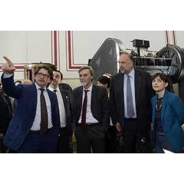 Zeno D'Agostino (Commissario Autorità Portuale Trieste), Graziano Delrio (Ministro Infrastrutture e Trasporti), Roberto Cosolini (Sindaco Trieste) e Debora Serracchiani (Presidente Regione Friuli Venezia Giulia) nel corso della visita alla Centrale Idrodinamica, in Porto Vecchio - Trieste 14/04/2016