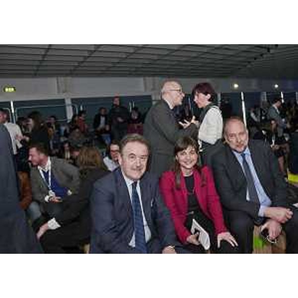Mario Pezzetta (Presidente ANCI FVG), Debora Serracchiani (Presidente Regione Friuli Venezia Giulia) e Roberto Cosolini (Sindaco Trieste) alla settima assemblea nazionale ANCI Giovani, sul tema "La Città che vorrei", alla Stazione Marittima - Trieste 15/04/2016