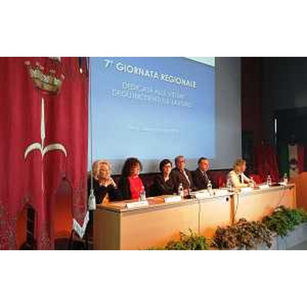 Sara Vito (Assessore regionale Ambiente ed Energia) alla settima Giornata regionale dedicata alle vittime degli incidenti sul lavoro - Trieste 16/04/2016