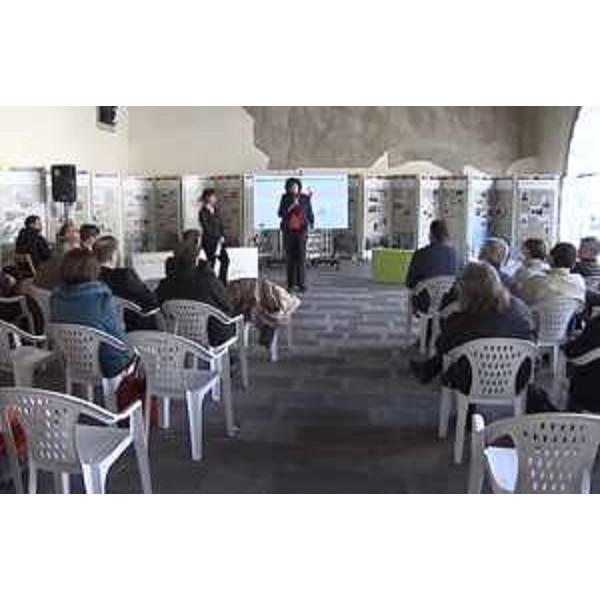 Loredana Panariti (Assessore regionale Lavoro, Formazione, Istruzione, Pari Opportunità, Politiche giovanili, Ricerca e Università) alla prima giornata di "Il lavoro vale oro", serie di eventi per celebrare l'Anno della Formazione in FVG - Venzone 16/04/2016