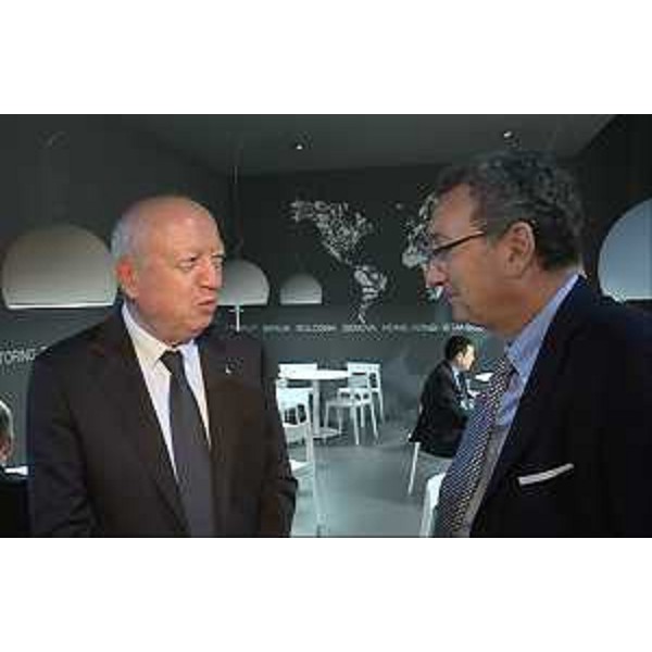 Alessandro Calligaris (Presidente Calligaris S.p.A.) e Sergio Bolzonello (Vicepresidente Regione FVG e assessore Attività produttive) al cinquantacinquesimo Salone del Mobile - Rho (Milano) 15/04/2016