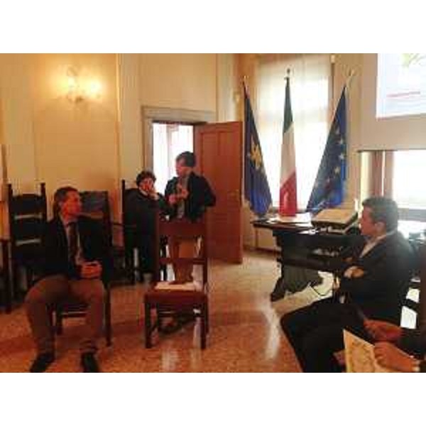 Debora Serracchiani (Presidente Regione Friuli Venezia Giulia) alla presentazione del Progetto di riqualificazione dell'ex Ospedale civile, in Municipio - Palmanova 18/04/2016