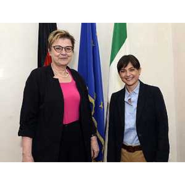 Jutta Wolke (Console generale Germania a Milano) e Debora Serracchiani (Presidente Regione Friuli Venezia Giulia) - Trieste 18/04/2016