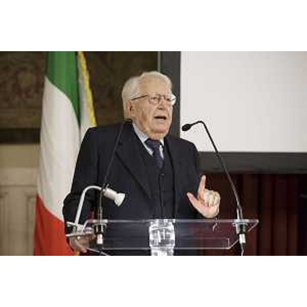 Giuseppe Zamberletti (Ex commissario ricostruzione) alla presentazione del documentario "Resurî 1976-2016. 40 anni dal terremoto in Friuli" nella Sala della Regina a Palazzo Montecitorio - Roma 03/05/2016 (Foto Federica Agamennoni Cerimoniale Camera Deputati)