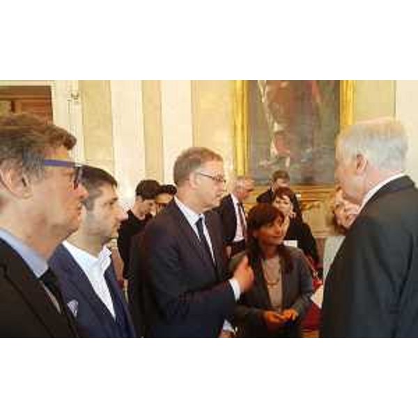 Giovanni Da Pozzo (Presidente CCIAA Udine), Matteo Tonon (Presidente Confindustria Udine), Maurizio Fermeglia (Rettore Università Trieste), Debora Serracchiani (Presidente Regione Friuli Venezia Giulia) e Horst Lorenz Seehofer (Primo ministro Baviera) nella sede della Regione FVG in piazza Unità d'Italia - Trieste 04/05/2016