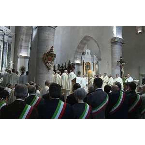 Santa Messa per il 40° anniversario del terremoto in Friuli, celebrata da monsignor Andrea Bruno Mazzocato in Duomo - Gemona del Friuli 05/05/2016