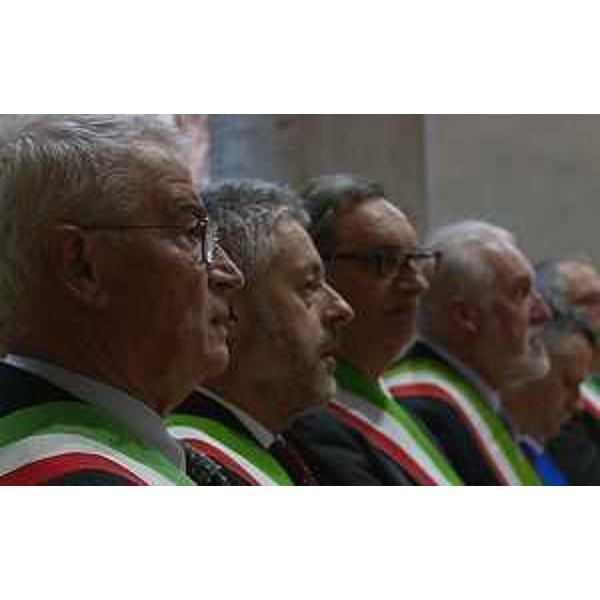 Sindaci alla Santa Messa per il 40° anniversario del terremoto in Friuli, celebrata da monsignor Andrea Bruno Mazzocato in Duomo - Gemona del Friuli 05/05/2016