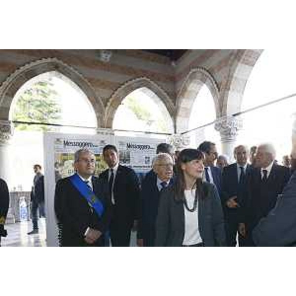 Sergio Mattarella (Presidente Repubblica Italiana) visita la mostra "Messaggero Settanta" accompagnato da Giuseppe Zamberletti (Ex commissario ricostruzione) e Debora Serracchiani (Presidente Regione Friuli Venezia Giulia) - Udine 06/05/2016