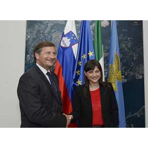 Karl Viktor Erjavec (Vicepremier e ministro Affari Esteri Repubblica di Slovenia) e Debora Serracchiani (Presidente Regione Friuli Venezia Giulia) in Municipio - Nova Gorica (SLO) 10/05/2016