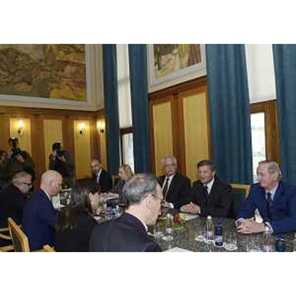 Debora Serracchiani (Presidente Regione Friuli Venezia Giulia) e Paolo Trichilo (Ambasciatore d'Italia a Lubiana) incontrano Karl Viktor Erjavec (Vicepremier e ministro Affari Esteri Repubblica di Slovenia) e Gorazd Zmavc (Ministro per gli Sloveni all'Estero) in Municipio - Nova Gorica (SLO) 10/05/2016