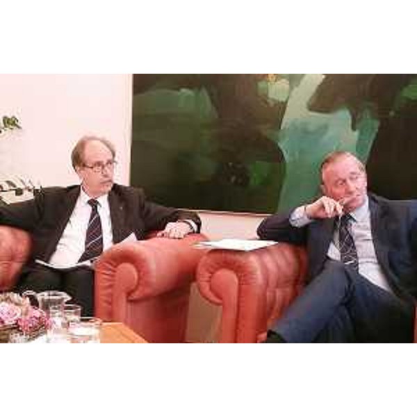 Gianni Torrenti (Assessore regionale Cultura, Sport e Solidarietà) e Gorazd Zmavc (Ministro Sloveni nel Mondo Repubblica di Slovenia) - Nova Gorica (SLO) 10/05/2016