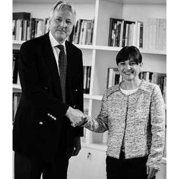 Christopher Norman Russell Prentice (Ambasciatore straordinario e plenipotenziario Regno Unito di Gran Bretagna e Irlanda del Nord a Roma) e Debora Serracchiani (Presidente Regione Friuli Venezia Giulia) - Roma 11/05/2016