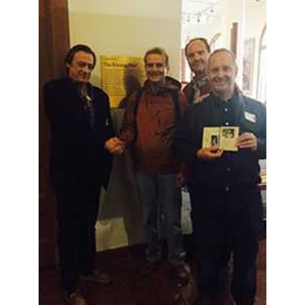 Antonio Volpe Pasini (Consigliere Fogolâr Big Apple), Eliseo De Marco (Direttivo Famee Furlane New York), Giuseppe Clemente e Steve Paveglio (Soci Famee Furlane New York) al Kissing Spot di Ellis Island - New York 15/05/2016