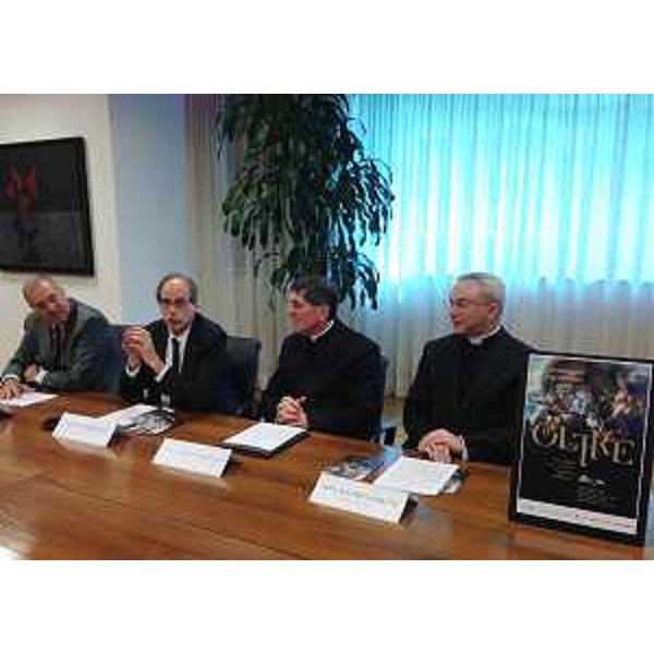 Presentazione della mostra "Oltre. In viaggio con cercatori, fuggitivi e pellegrini" (21 maggio-21 ottobre, Illegio) - Udine 16/05/2016