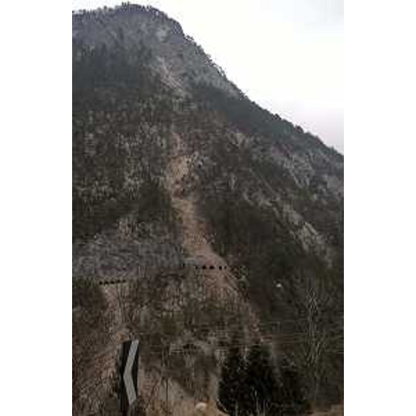 Strada provinciale 110 del Passo Pramollo: il tratto interessato dalla frana - 16/05/2016