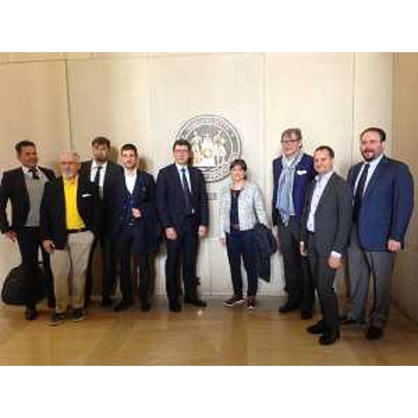 La delegazione del Friuli Venezia Giulia, accompagnata da Nicola De Santis (Console generale d'Italia a Boston), al Massachusetts Institute of Technology (MIT) - Boston 17/05/2016