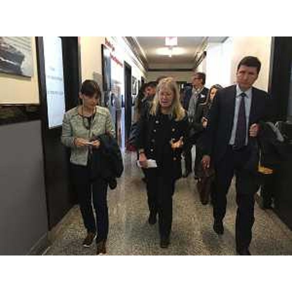 Debora Serracchiani (Presidente Regione Friuli Venezia Giulia), Serenella Sferza (Coordinatrice MIT Italy) e Nicola De Santis (Console generale d'Italia a Boston) al Massachusetts Institute of Technology (MIT) - Boston 17/05/2016