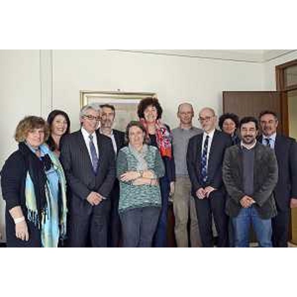 Roberta Nunin (Consigliera regionale di Parità), Loredana Panariti (Assessore regionale Lavoro, Formazione, Istruzione, Pari Opportunità, Politiche giovanili, Ricerca e Università), dirigenti e funzionari dell'area della direzione centrale Lavoro della Regione Friuli Venezia Giulia - Trieste 18/05/2016