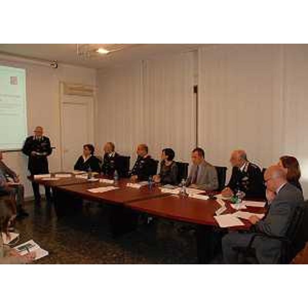 Firma del Protocollo d'intesa tra Agenzia Regionale per la Protezione dell'Ambiente (ARPA FVG) e Carabinieri per sinergie su argomenti di reciproco interesse in materie ambientali, nella sede del Comando Legione Carabinieri Friuli Venezia Giulia - Udine 24/05/2016