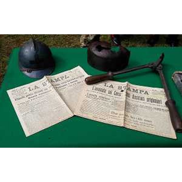 Info-point allestito dal 4° Reggimento Genova Cavalleria alla cerimonia in memoria dei Caduti della Grande Guerra (iniziativa "L'Esercito combatte" organizzata dall'Esercito Italiano) - Cimitero Austroungarico di Prosecco (TS) 24/05/2016