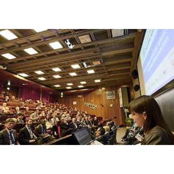 Debora Serracchiani (Presidente Regione Friuli Venezia Giulia) al quinto meeting del Comitato scientifico consultivo del Segretario generale delle Nazioni Unite (UNSAB) nella sede del Centro Internazionale di Fisica Teorica (ICTP) di Miramare - Trieste 25/05/2016