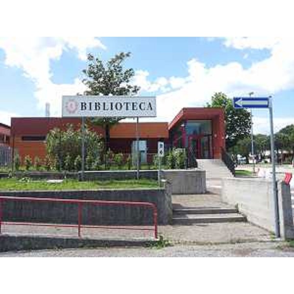 Esterni della Biblioteca comunale di Reana del Rojale - Reana del Rojale (UD) 11/06/2016