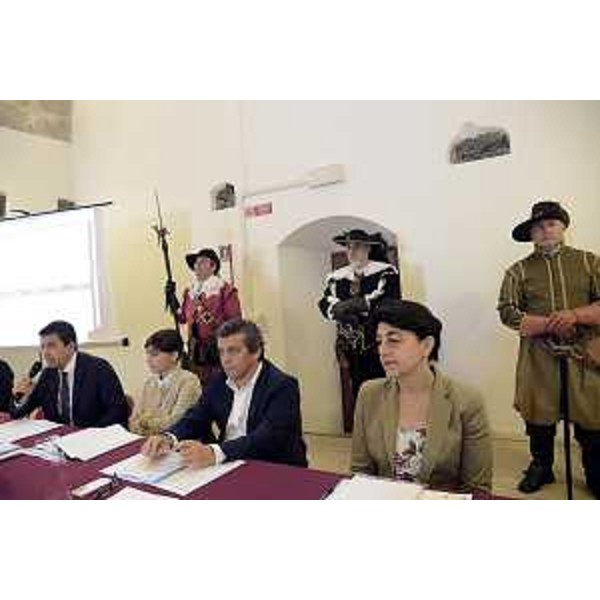 Roberto Reggi (Direttore generale Agenzia Demanio), Debora Serracchiani (Presidente Regione Friuli Venezia Giulia), Francesco Martines (Sindaco Palmanova), Mariagrazia Santoro (Assessore regionale Infrastrutture e Territorio) alla presentazione del Protocollo d'intesa sul recupero e la valorizzazione del Patrimonio immobiliare pubblico del Friuli Venezia Giulia - Palmanova (UD) 13/06/2016