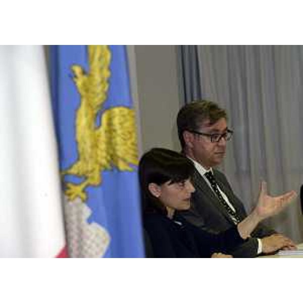 Debora Serracchiani (Presidente Regione Friuli Venezia Giulia), Francesco Peroni (Assessore regionale Finanze) alla presentazione degli Assestamenti di Bilancio 2016 - Udine 16/06/2016