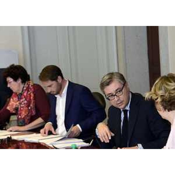 Francesco Peroni (Assessore regionale Finanze, Patrimonio, Coordinamento e Programmazione Politiche economiche e comunitarie) durante la riunione della Giunta del Friuli Venezia Giulia - Trieste 21/06/2016