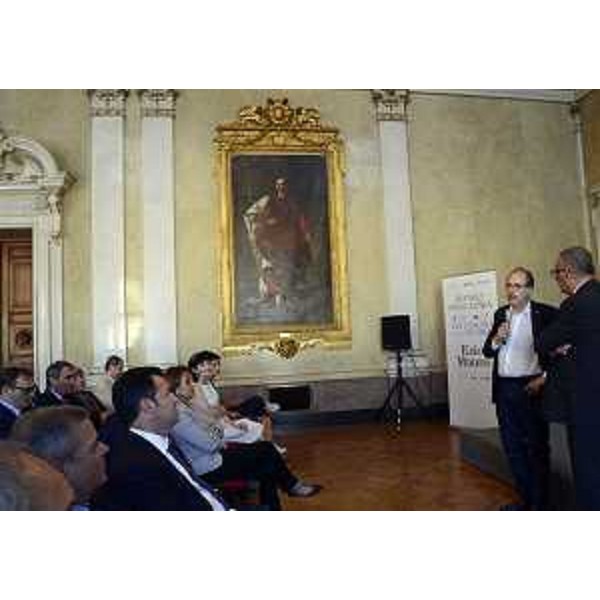 Gianni Torrenti (Assessore regionale Cultura) interviene alla consegna del Premio FriulAdria "Testimoni della storia", promosso dal Premio giornalistico internazionale Marco Luchetta, a Ezio Mauro, nel Palazzo della Regione FVG - Trieste 30/06/2016