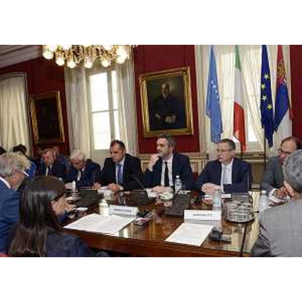 Debora Serracchiani (Presidente Regione Friuli Venezia Giulia) incontra la delegazione delle Camere di Commercio di Serbia e Kosovo, nella sede della CCIAA - Trieste 08/07/201