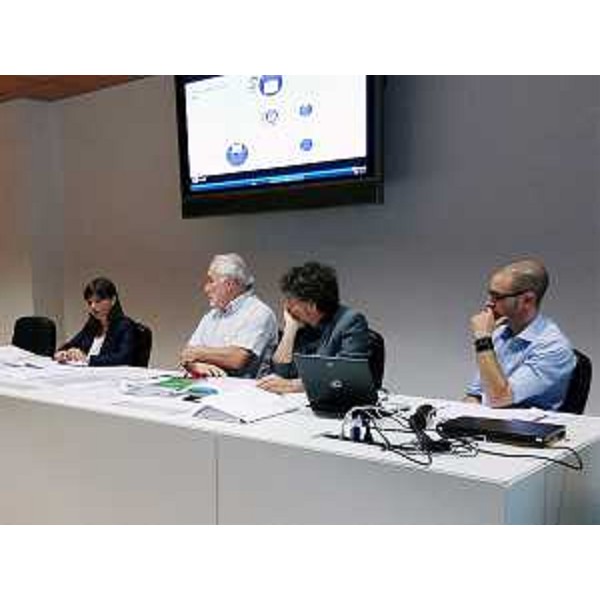 Debora Serracchiani (Presidente Regione Friuli Venezia Giulia), Luigi Bagnarol (Portavoce Terzo Settore) e i sociologi Paolo Tomasin e Mario Marcolin (Redattori dossier) alla presentazione della seconda edizione del dossier statistico sull'attività del Terzo settore in FVG (2015) - Udine 08/07/2016
