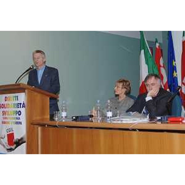 Riccardo Illy (Presidente Regione Friuli Venezia Giulia) al congresso CGIL (Udine, 31/01/06)