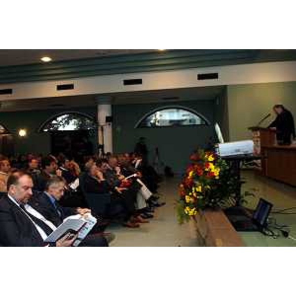 Riccardo Illy (Presidente Regione Friuli Venezia Giulia) e Roberto Cosolini (Assessore Regionale all'Università e Ricerca) al congresso CGIL (Udine, 31/01/06)