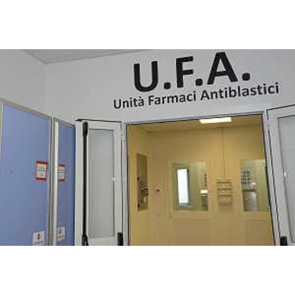 L'Unità Farmaci Antiblastici / UFA inaugurata oggi all'Ospedale Maggiore - Trieste 14/07/2016