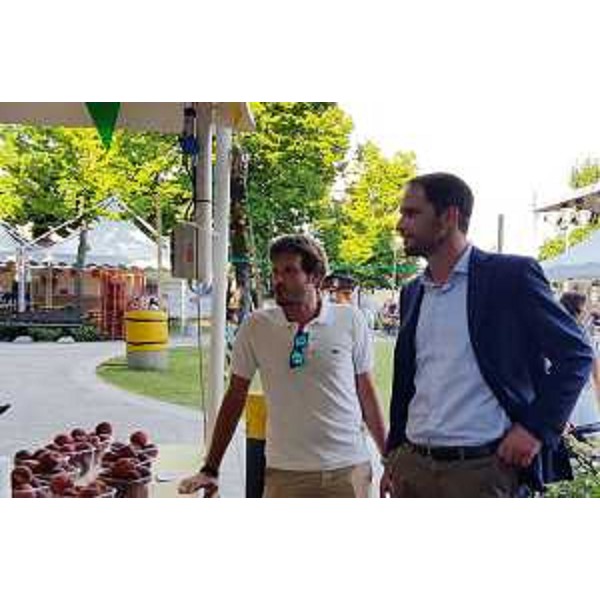 Cristiano Shaurli (Assessore regionale Risorse agricole e forestali) alla Mostra regionale delle pesche di Fiumicello - Fiumicello (UD) 14(07/2016