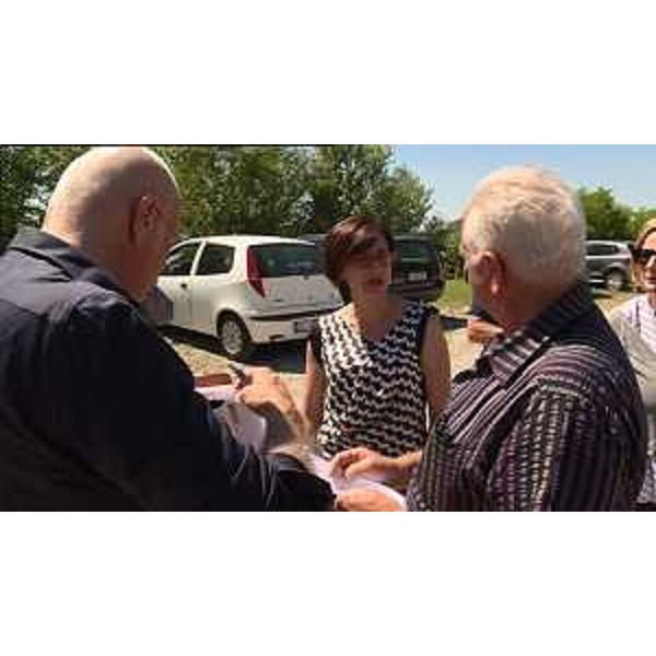 Sara Vito (Assessore regionale Ambiente) durante il sopralluogo in alcune zone considerate critiche del fiume Tagliamento - Osoppo (UD) 18/07/2016