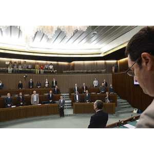 L'Aula del Consiglio del FVG osserva un minuto di silenzio per ricordare le vittime degli attentati e dei gravi incidenti avvenuti recentemente in Italia e in Europa - Trieste 26/07/2016