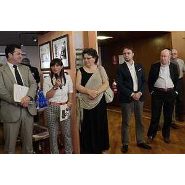 Debora Serracchiani (Presidente Regione Friuli Venezia Giulia) all'inaugurazione della mostra dedicata ai 90 anni del Circolo Fotografico Triestino, in Consiglio regionale - Trieste 26/07/2016
