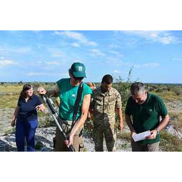Sopralluogo dell'Agenzia Regionale per la Protezione dell'Ambiente del Friuli Venezia Giulia (ARPA FVG), con il supporto logistico della CXXXII Brigata Corazzata Ariete, all'inizio dei lavori di ripristino ambientale del Poligono di Tiro del Cellina-Meduna - 26/07/2016 (Foto CXXXII Brigata Ariete, Sezione Pubblica Informazione)