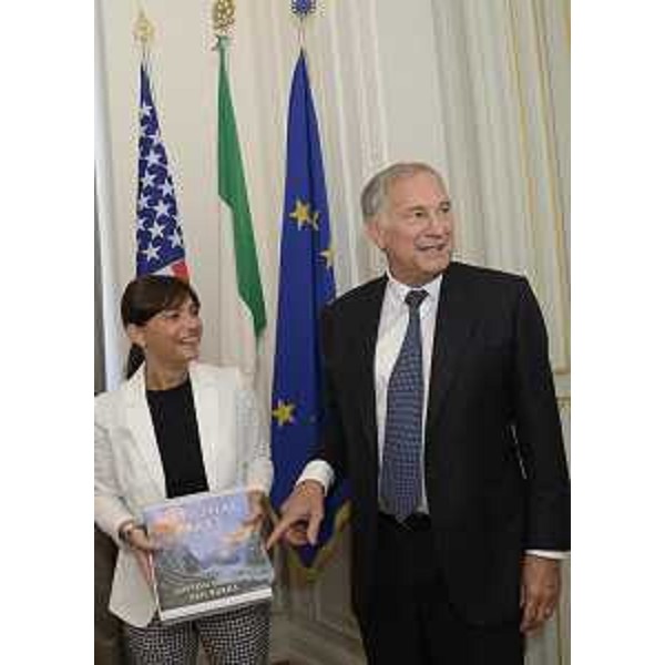 Debora Serracchiani (Presidente Regione Friuli Venezia Giulia) e John R. Phillips (Ambasciatore USA in Italia), nella sede della Regione - Trieste 29/07/2016