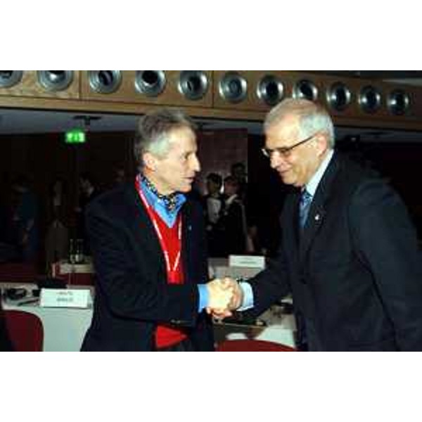 Riccardo Illy (Presidente Regione Friuli Venezia Giulia) e Josep Borell (Presidente Parlamento Europeo) (Salisburgo, 27/01/06)