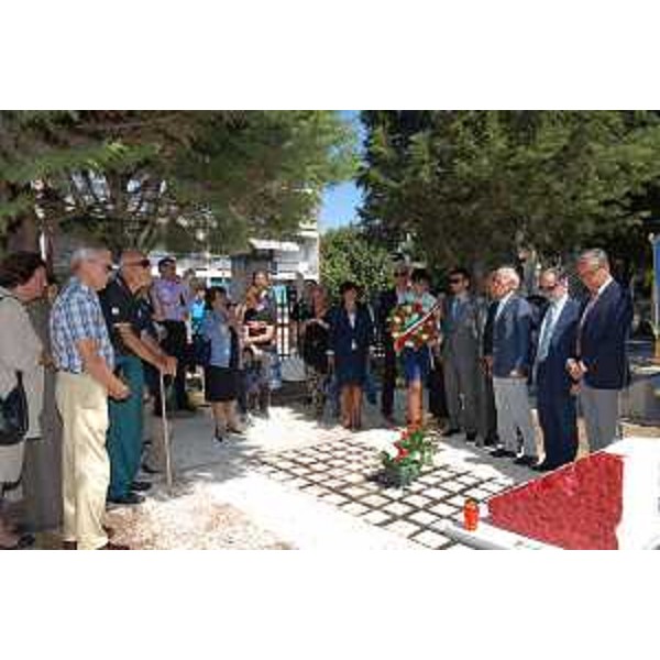Francesco Peroni (Assessore regionale Coordinamento e Programmazione delle politiche economiche e comunitarie) alla commemorazione della strage di Vergarolla – Pola 18/08/2016