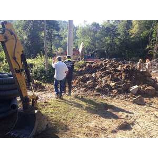 Lavori di realizzazione di una viabilità alternativa conseguente all'inagibilità del ponte a Tre Occhi in comune di Amatrice (RI) - 29/08/2016