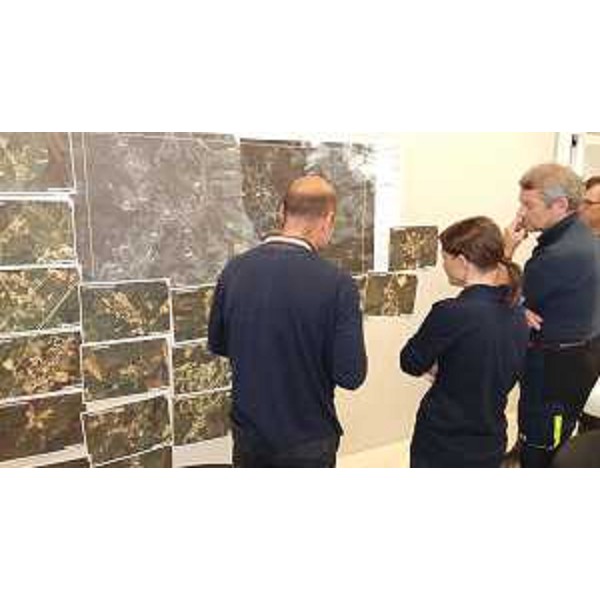 Debora Serracchiani (Presidente Regione FVG) e Luciano Sulli (Direttore Protezione civile FVG) al Centro Operativo Comunale (COC) Amatrice (Rieti) 31/08/2016