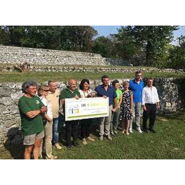 Mariagrazia Santoro (Assessore regionale Infrastrutture e Territorio) alla manifestazione "Vivi e liberi di volare ... buon viaggio giovane grifone" alla Riserva naturale Lago di Cornino - Forgaria (UD) 04/09/2016
