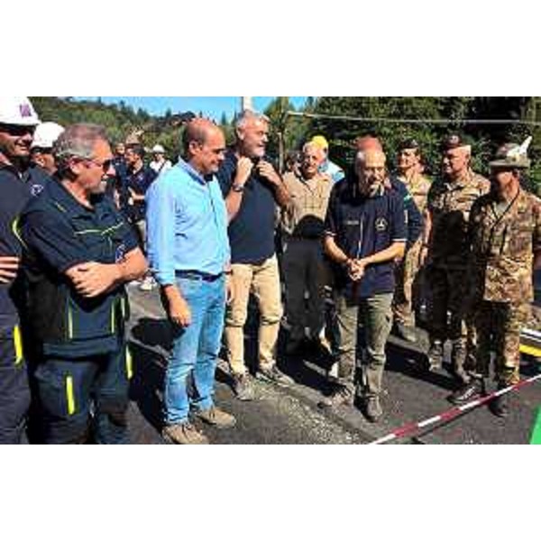 Luciano Sulli (Direttore Protezione civile FVG), Sergio Pirozzi (Sindaco Amatrice), Paolo Panontin (Assessore regionale Protezione civile) e Fabrizio Curcio (Capo Dipartimento nazionale Protezione civile) al campo del Friuli Venezia Giulia - Amatrice (Rieti) 03/09/2016
