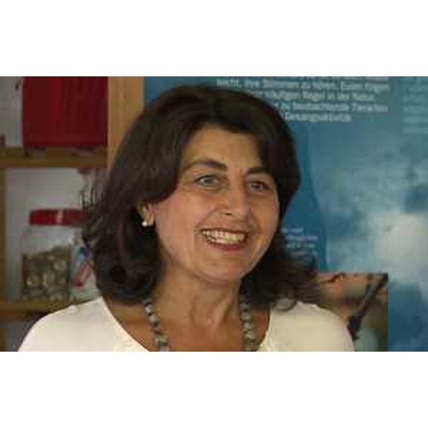 Mariagrazia Santoro (Assessore regionale Infrastrutture e Territorio) alla manifestazione "Vivi e liberi di volare ... buon viaggio giovane grifone" alla Riserva naturale Lago di Cornino - Forgaria (UD) 04/09/2016