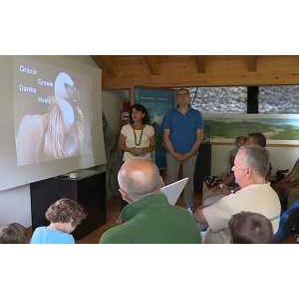 Mariagrazia Santoro (Assessore regionale Infrastrutture e Territorio) alla manifestazione "Vivi e liberi di volare ... buon viaggio giovane grifone" alla Riserva naturale Lago di Cornino - Forgaria (UD) 04/09/2016